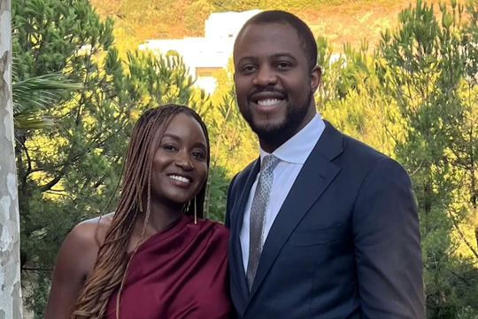 Khởi nghiệp ngay tại nhà, cặp đôi thành công xây đế chế kinh doanh mang về gần 8 tỷ đồng/năm, mỗi tuần chỉ làm 8 giờ 