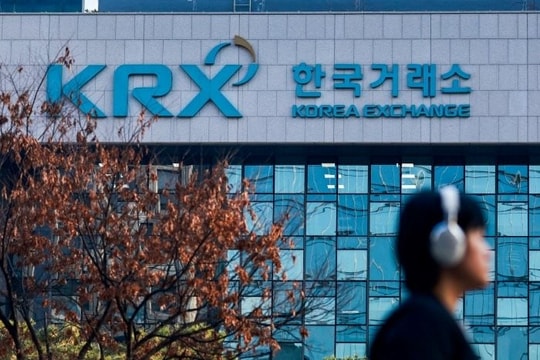 Ưa mạo hiểm, lãi nhanh, nhà đầu tư tại quốc gia này bắt buộc phải xem video đào tạo trước khi giao dịch 