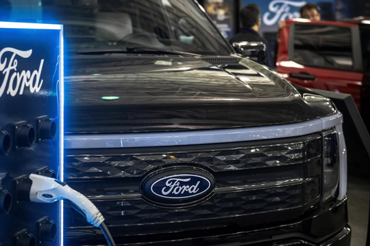 Ford mất 19,5 tỷ USD vì làm xe điện: Mảng EV liên tục lỗ ròng nhiều năm, phải chuyển hướng sang xe Hybrid