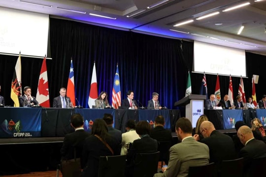 Phản ứng với thuế quan của Mỹ, Campuchia ‘noi gương’ Trung Quốc làm 1 việc