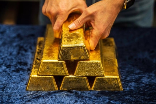 Giá vàng ‘quay xe’, tâm lý nhà đầu tư biến động mạnh trên thị trường