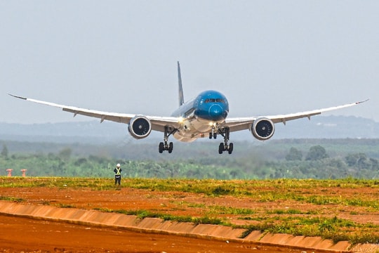Vì sao Vietnam Airlines dùng dòng tàu bay thân rộng lớn nhất để kiểm tra kỹ thuật sân bay Long Thành?