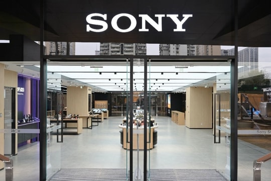 Làn sóng doanh nghiệp tháo chạy khỏi Trung Quốc: Sony đóng cửa khiến 30.000 công nhân mất việc, theo sau Toyota, Samsung, IBM