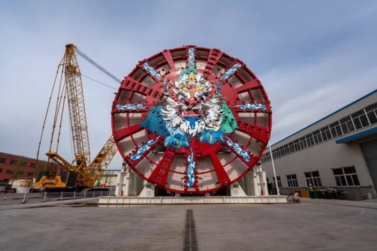 Siêu kỳ tích Trung Quốc nặng 4.000 tấn, lập kỷ lục chạy thẳng một mạch 10.000m "không biết mệt": Đây là gì?