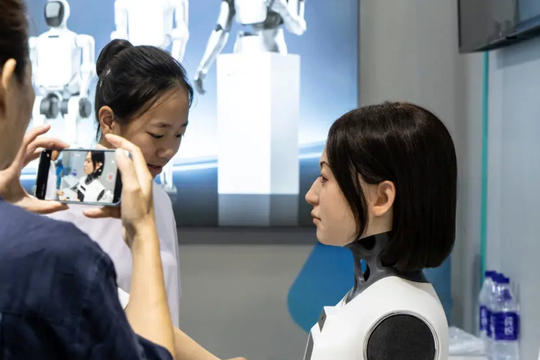 2.000.000 con robot khiến Trung Quốc đối mặt bong bóng công nghệ kỷ lục