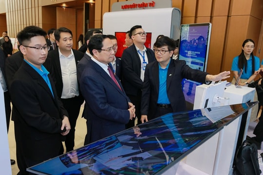 Doanh nghiệp đồng hành cùng Chính phủ thúc đẩy chuyển đổi số quốc gia tại Hội nghị sơ kết triển khai Nghị quyết 57-NQ/TW và Đề án 06