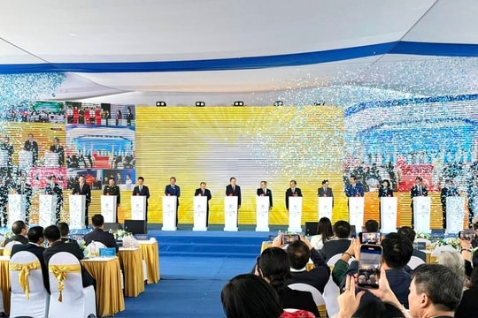  Khởi công Dự án Đầu tư xây dựng Trục Đại lộ Cảnh quan sông Hồng 