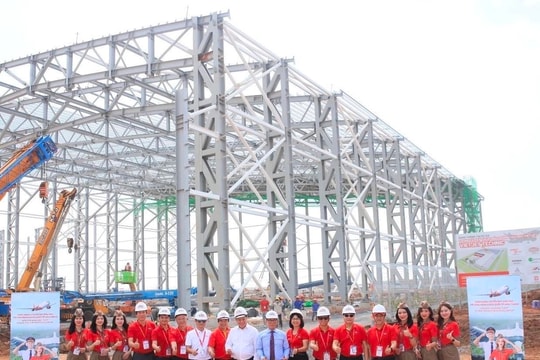 Vietjet cất nóc hangar chuẩn quốc tế, khai trương chuyến bay tới Cảng Hàng không quốc tế Long Thành