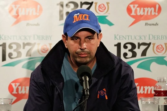 Tỷ phú đã bán 2 công ty cho Coca-Cola cho biết: "Mỗi ngày trôi qua, bạn đều có thể phá sản"