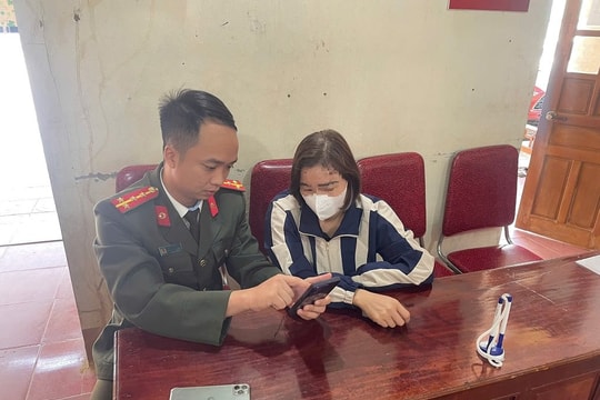 Nữ sinh 2011 trúng thưởng iPhone 15 và 10 triệu đồng, nhờ chuyển khoản 7 triệu đồng làm thủ tục nhận quà thì bị công an ngăn lại