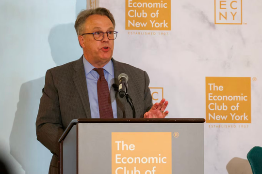 Quan chức có tiếng nói trong Fed tiết lộ khả năng hạ lãi suất trong tháng 1