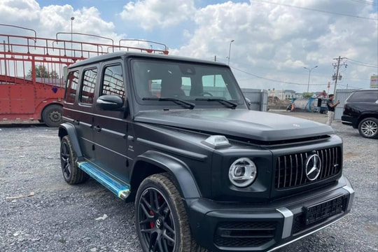 Bộ Tài chính ý kiến về đề xuất buộc nhập khẩu ô tô biếu tặng qua doanh nghiệp được cấp phép