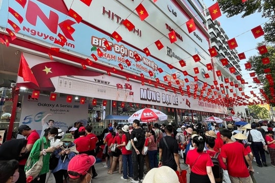 Đại gia Thái 'cắt lỗ' đau đớn sau 10 năm mua Nguyễn Kim: Bị 'đại gia Việt' Điện Máy Xanh, FPT Shop ép nghẹt thở