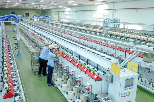 Tập đoàn Dệt may Việt Nam (VGT) ước tính doanh thu năm 2025 gần 19.000 tỷ, lợi nhuận đạt 1.355 tỷ đồng, cao thứ 2 lịch sử