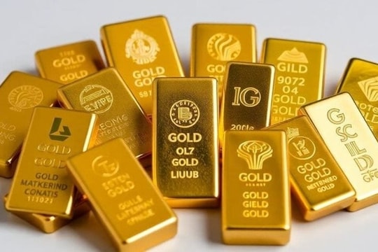 Giá vàng hôm nay tiếp tục tăng phi mã, người cầm vàng lãi đậm chỉ sau một đêm