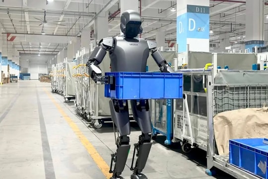 Trung Quốc lập 'lò' huấn luyện robot đến mức độ này: robot phản xạ như người, hoàn thành công việc chính xác 95% - lao động phổ thông có thất nghiệp cũng phải chịu 