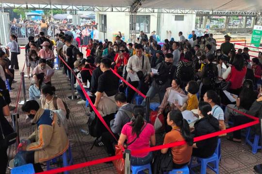 Nhà ở xã hội tăng tốc, thị trường bất động sản vẫn lệch pha