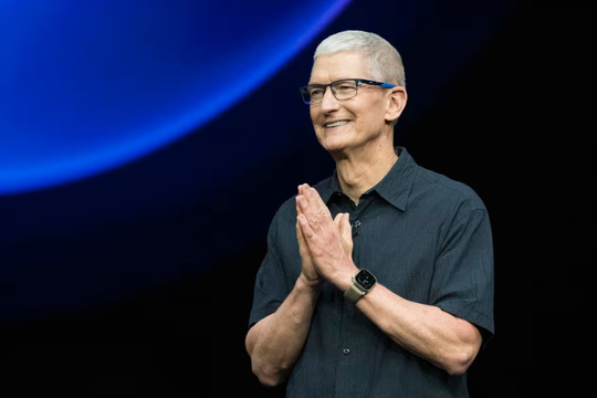 Tim Cook vừa tăng gấp đôi lượng sở hữu một cổ phiếu, nhưng không phải Apple