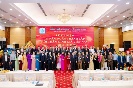 Hội viên VVA: Chúng tôi cảm thấy vô cùng may mắn và an tâm khi có một tổ chức nghề nghiệp vững mạnh, luôn sát cánh bảo vệ quyền lợi chính đáng cho chúng tôi