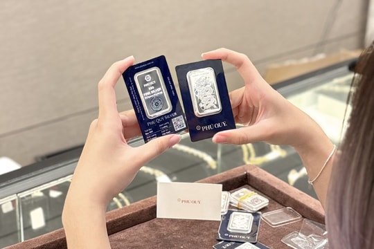 Giá bạc quay đầu giảm sau khi lập đỉnh