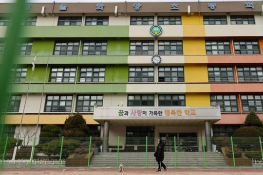 Nền kinh tế lớn thứ 4 châu Á đón tin buồn: Hơn 4.000 trường học đóng cửa vĩnh viễn, hàng chục cơ sở giáo dục bị bỏ hoang suốt 30 năm 