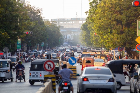 Dân Campuchia chi gần 1 tỷ USD để mua ô tô