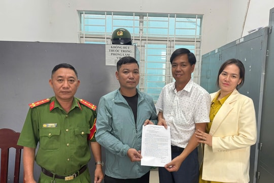 Chủ công ty dùng tài khoản của doanh nghiệp chuyển khoản 491 triệu đồng vào STK có đuôi 8888: Công an yêu cầu 2 bên lên trụ sở làm việc