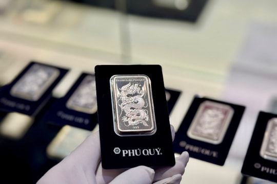 Giá bạc quay đầu tăng mạnh