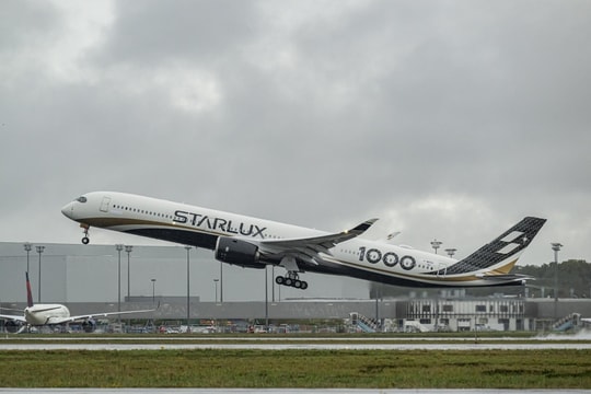 STARLUX nhận máy bay Airbus A350-1000 đầu tiên