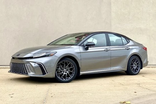 Ai nói Toyota chậm chuyển đổi sang xe điện?