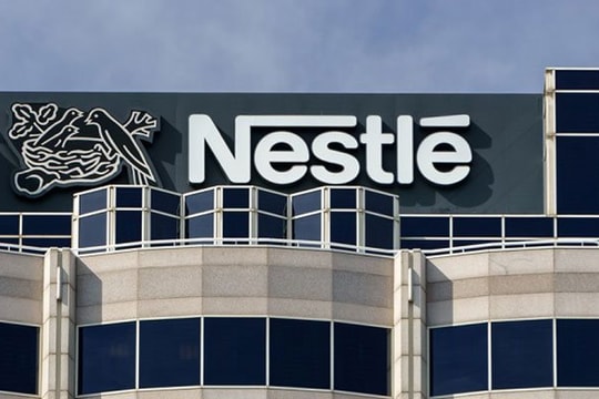 Một thương hiệu thực phẩm toàn cầu có mặt ở Việt Nam 30 năm vừa ra quyết định chấn động - thu hồi sữa bột cho trẻ em tại 25 quốc gia do nguy cơ nhiễm độc tố