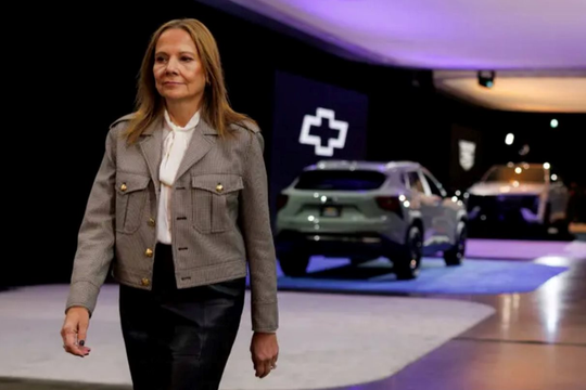 Một nhà sản xuất xe hơi lớn vừa lỗ kỷ lục 7 tỷ USD/quý vì xe điện, từng mơ mộng bán 1 triệu EV mỗi năm nhưng thực tế chỉ khoảng 170.000 chiếc 