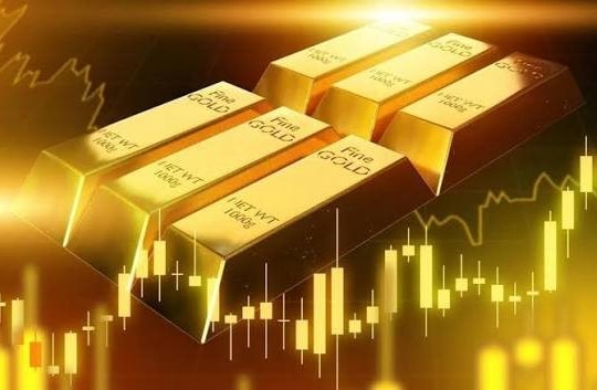 Giá vàng tăng vọt ngay đầu tuần, chính thức phá đỉnh