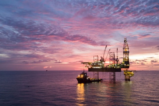 Khoan sâu 2.600m xuống lòng đất, phát hiện mỏ dầu khí lớn tại châu Á, trữ lượng hơn 184.000 tỷ lít dầu