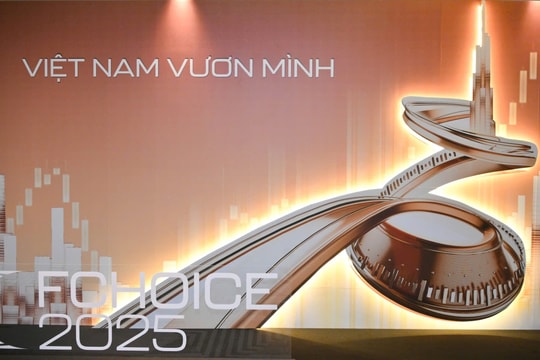 Dàn "khách VIP" tham dự Lễ vinh danh FChoice 2025 và "hiến kế" nắm bắt cơ hội đầu tư trong năm 2026