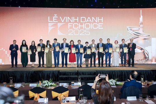 Lễ trao giải FChoice 2025: Vinh danh những thành tựu đầu tiên của Việt Nam trong Kỷ nguyên vươn mình