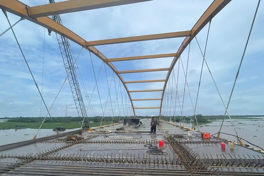 Thiếu mặt bằng là "lực cản" lớn nhất khiến Dự án đường Hồ Chí Minh đoạn Rạch Sỏi - Bến Nhất, Gò Quao - Vĩnh Thuận nguy cơ "vỡ" tiến độ