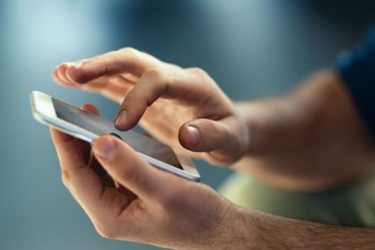 Ứng dụng này cứ mỗi 48 giờ lại gửi một câu hỏi: “Bạn còn sống không?” - và hàng triệu người đang tải về