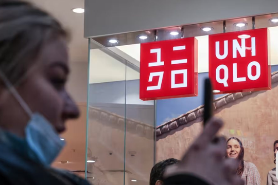 Vốn hoá công ty mẹ Uniqlo lần đầu tiên vượt mốc 20.000 tỷ yên