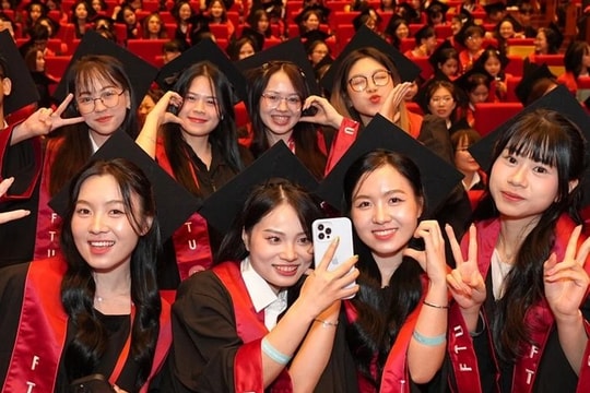 Trường ĐH "Harvard của Việt Nam" chi 1,5 tỷ đồng lì xì Tết cho sinh viên