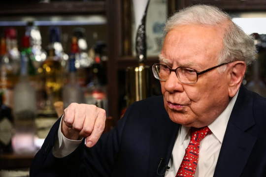 ‘Sai lầm’ hiếm hoi của Warren Buffett: Bán sạch 1 cổ phiếu rồi nhìn giá tăng vọt 40%, bỏ lỡ ‘quán quân lợi nhuận” trong danh mục