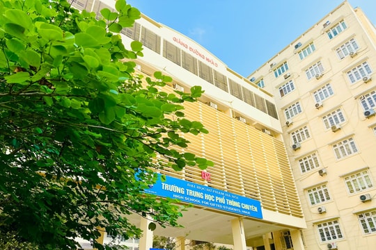 Không phải Ams hay Chu Văn An, đây mới là trường có tới 2 thủ khoa Học sinh giỏi Quốc gia ở Hà Nội: Là "lò đào tạo" huy chương Olympic quốc tế