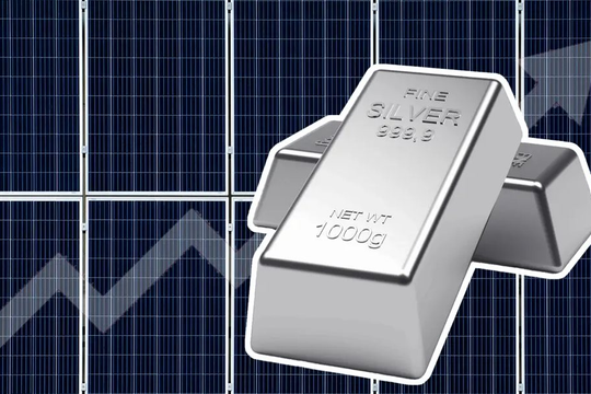 Trung Quốc hứng cú sốc: Giá bạc cao ngất ngưởng khiến ‘thủ phủ’ pin mặt trời lao đao, lợi nhuận ‘mỏng như giấy’, loay hoay tìm vật liệu thay thế