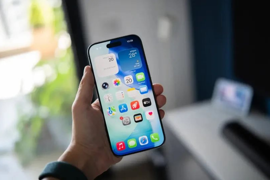 Mẫu iPhone giảm giá chưa từng có trong lịch sử ở thị trường Việt Nam: Tụt gần 10 triệu dù vừa ra mắt