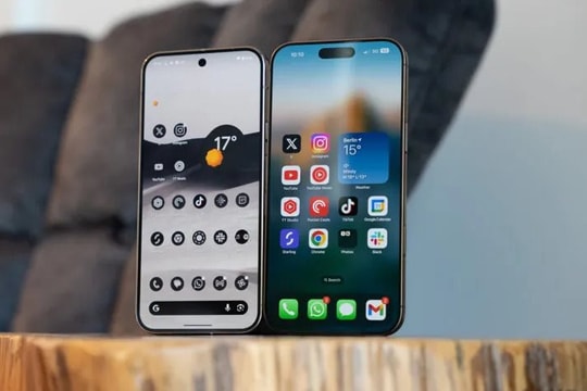 "Có ai như tôi, thấy phát ngán những chiếc điện thoại Android nhái y hệt thiết kế iPhone?"