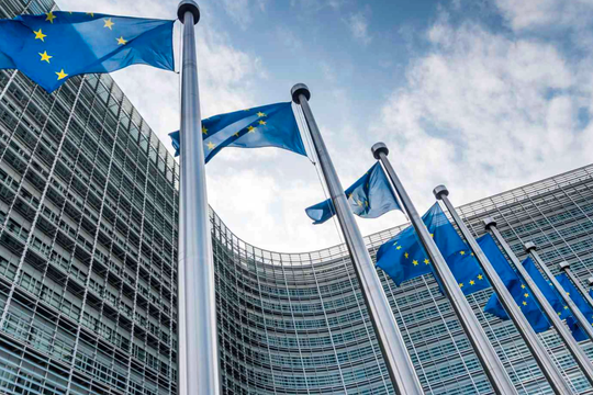 Hai quốc gia thành viên kiện EU vì Nga: Nội bộ khối rạn nứt mạnh?