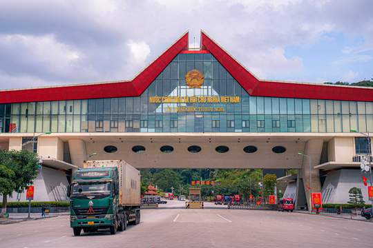 Lạng Sơn bứt tốc năm 2025, đặt mục tiêu tăng trưởng hai chữ số cho năm 2026