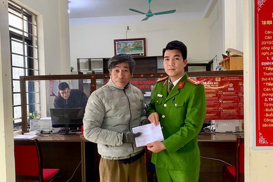 Người đàn ông SN 1956 tới Agribank chuyển khoản 70 triệu đồng, giao dịch thành công liền báo công an phường