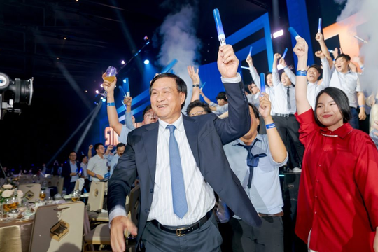 Sự trở lại của ông Nguyễn Bá Dương: Các công ty thành viên thu hơn 30.000 tỷ doanh thu, hệ sinh thái hướng đến mốc mới 2 tỷ USD