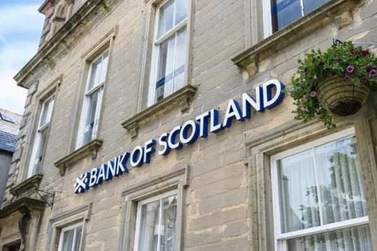 Vi phạm lệnh trừng phạt Nga, một ngân hàng châu Âu bị phạt nặng 